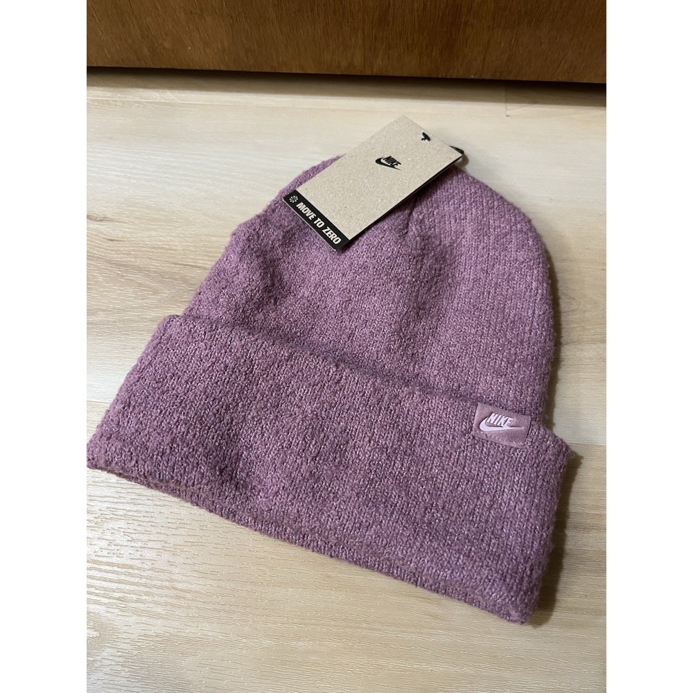 NWT Nike TC Cozy Peak Boucle Beanie Purple Unisex Sports Headwear Casual Hat Cap